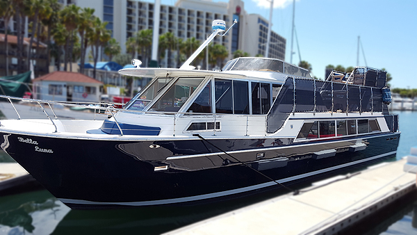 pacifica sailing charters and bay crusies san diego - booze cruises - bachelorette cruises - paty cruises