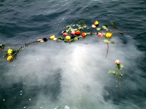 burial at sea ash scattering
